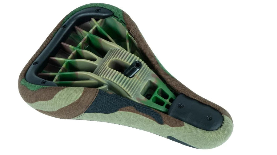 Federal Mid Pivotal Logo Seat - Camo w/ Raised Black Embroidery