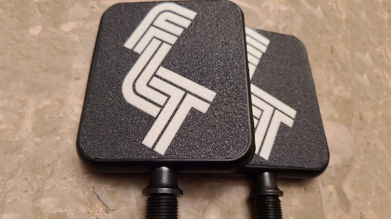 moto urban flat pedals Moto Reflex Pedals & Replacement Parts – FlatSociety